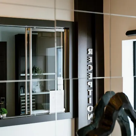 Lamede Self Check-in Hotel Wiener Neustadt