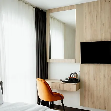 Lamede Self Check-in Hotel Wiener Neustadt