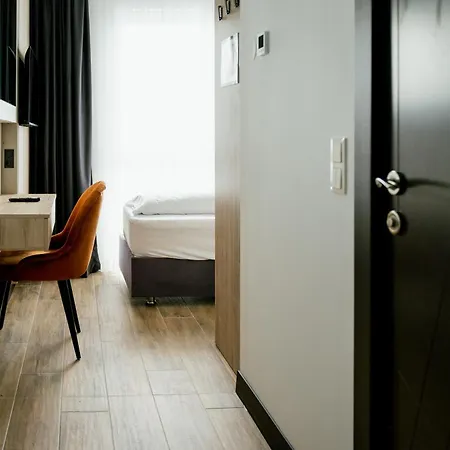 Hotel Lamede Self Check-in Wiener Neustadt