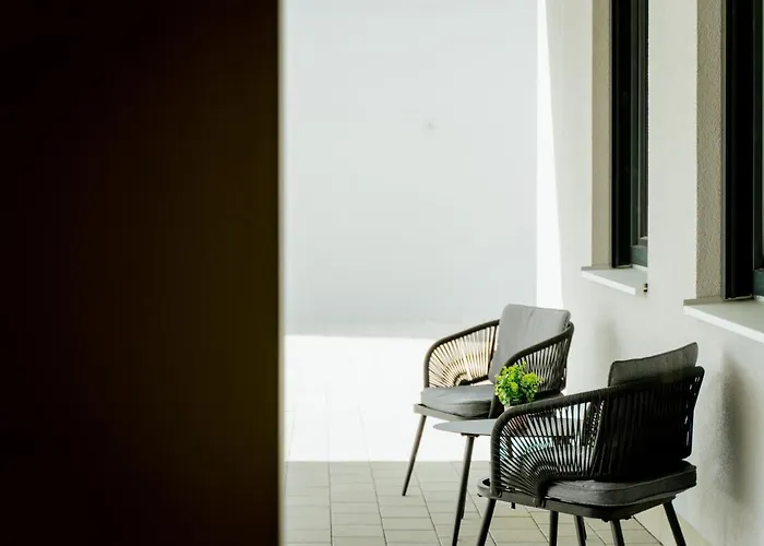 Lamede Self Check-in Hotel