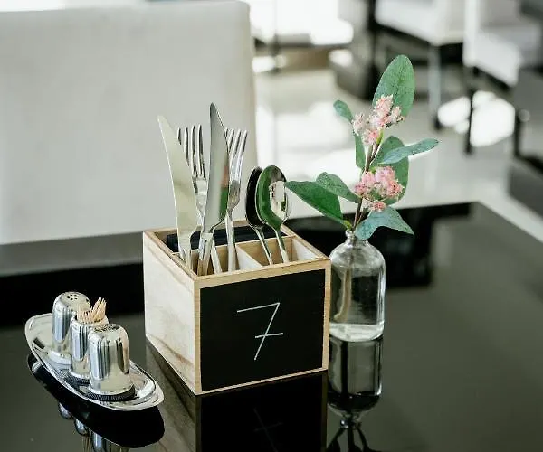 Lamede Self Check-in * Wiener Neustadt