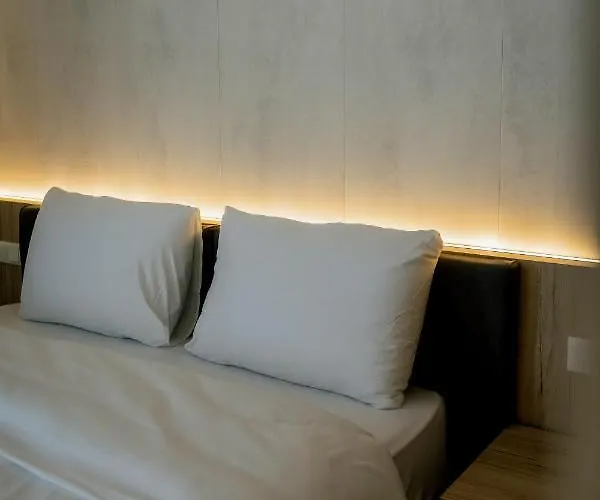 Hotel Lamede Self Check-in Wiener Neustadt